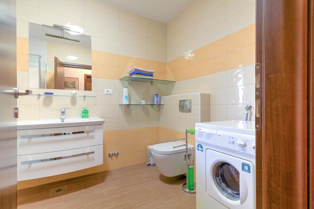 Apartment Delton Fažana Eksteriør billede